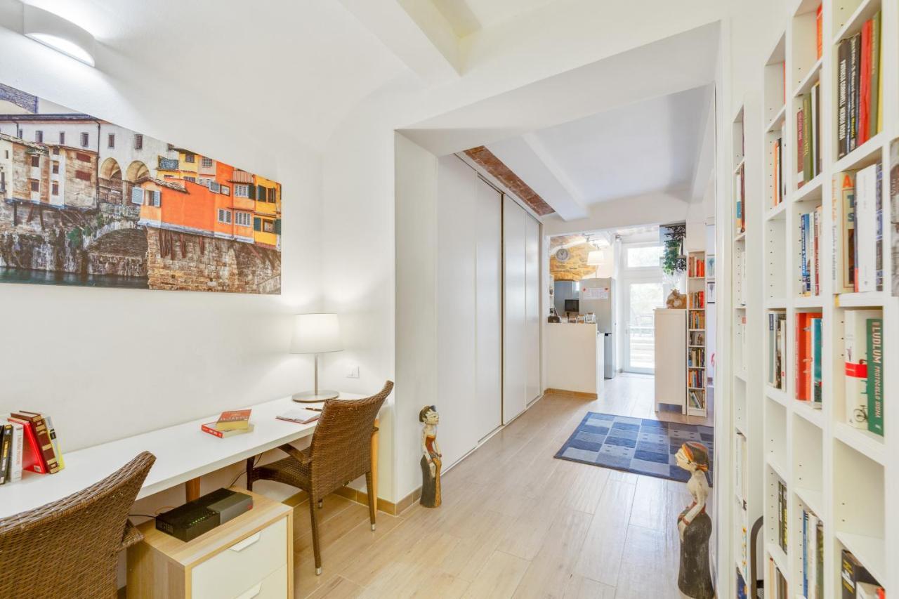 Oltrarno Bright Apartment Con Patio Privato Florenz Exterior foto